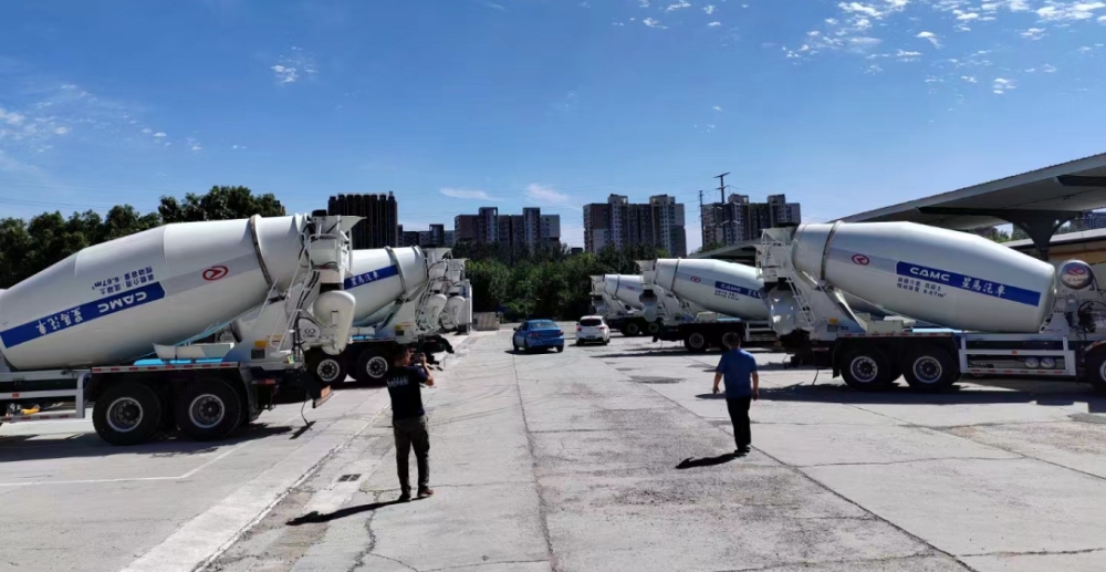 破局电动化"最后一公里"，公海彩船6600重卡全场景充电解决方案